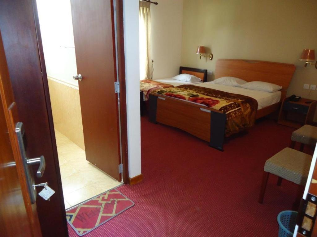 Stamford Star Hotel Нувара Елия Екстериор снимка
